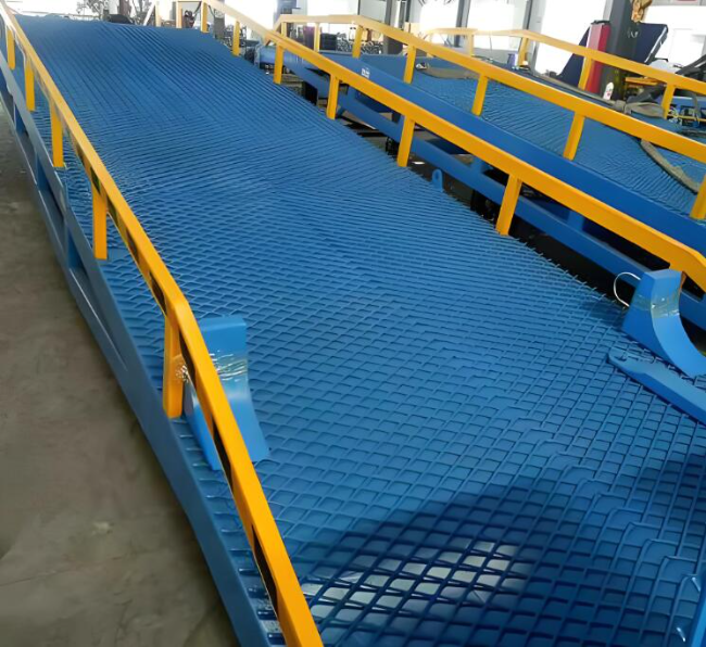 海伦移动式液压登车桥